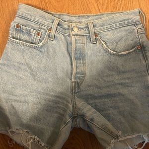Levi’s 501 mid length shorts!